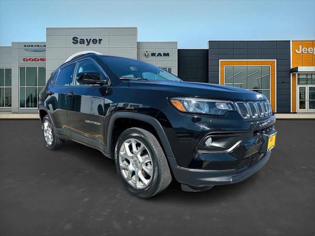 2022 Jeep Compass Latitude Lux 4x4 2022 Jeep Compass Latitude Lux 4x4