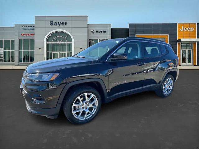 2022 Jeep Compass Latitude Lux 4x4 2022 Jeep Compass Latitude Lux 4x4