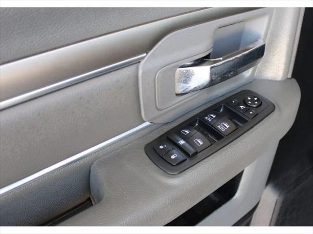 2017 RAM 1500 Lone Star Crew Cab 4x2 57 Box 2017 RAM 1500 Lone Star Crew Cab 4x2 57 Box