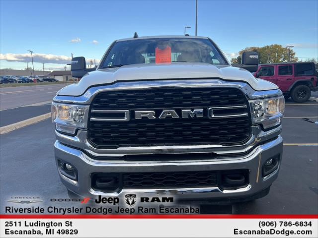 2024 RAM 3500 Big Horn Crew Cab 4x4 8 Box 2024 RAM 3500 Big Horn Crew Cab 4x4 8 Box