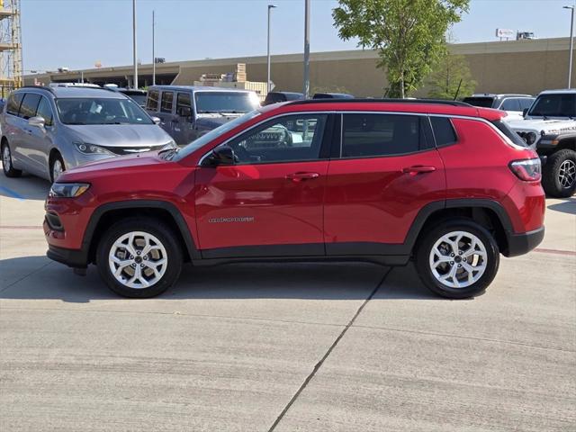 2025 Jeep Compass Latitude 4x4 2025 Jeep Compass Latitude 4x4