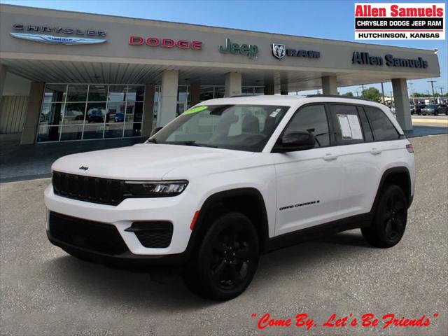 2023 Jeep Grand Cherokee Altitude 4x4 2023 Jeep Grand Cherokee Altitude 4x4