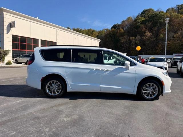 2022 Chrysler Pacifica Touring L AWD