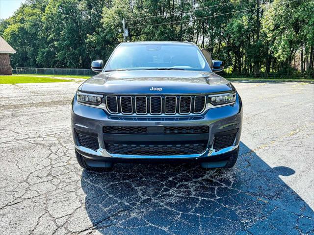 2025 Jeep Grand Cherokee GRAND CHEROKEE L LAREDO X 4X4