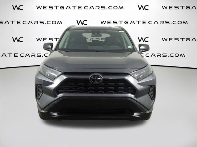 2020 Toyota RAV4 LE 2020 Toyota RAV4 LE