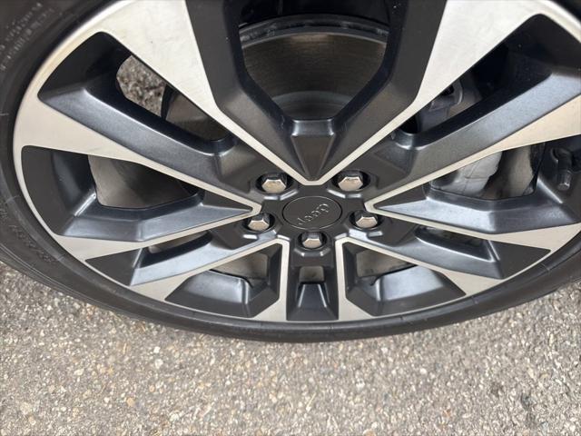 2022 Jeep Grand Cherokee Overland 4x4 2022 Jeep Grand Cherokee Overland 4x4