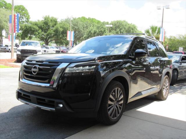 2023 Nissan Pathfinder SL FWD