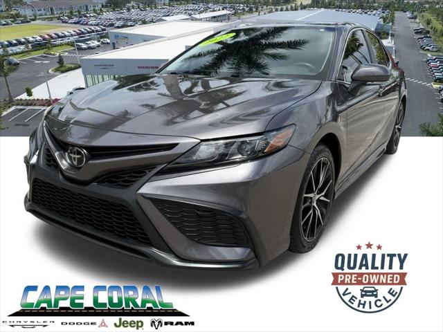 2022 Toyota Camry SE