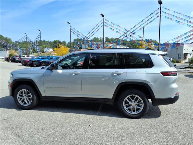 2023 Jeep Grand Cherokee L Laredo 4x4 2023 Jeep Grand Cherokee L Laredo 4x4