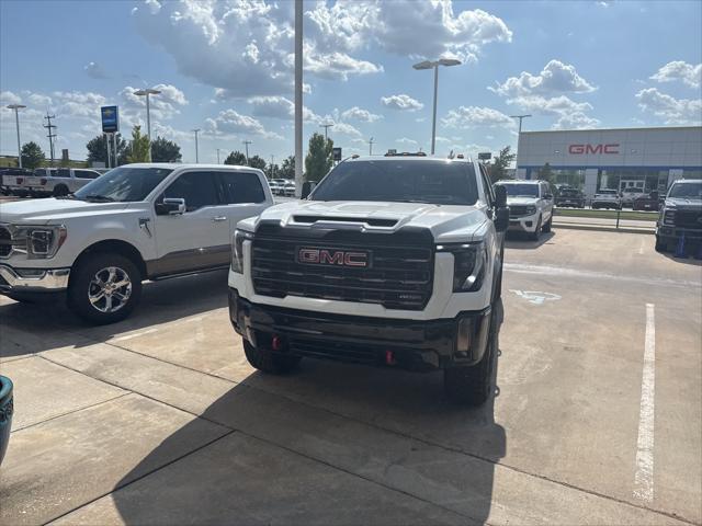 2024 GMC Sierra 2500HD 4WD Crew Cab Standard Bed AT4X
