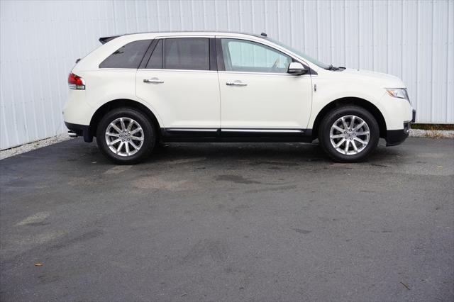 2013 Lincoln MKX Base