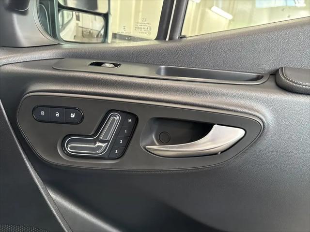 2025 Mercedes-Benz Sprinter 2500 High Roof 4-Cyl Diesel HO