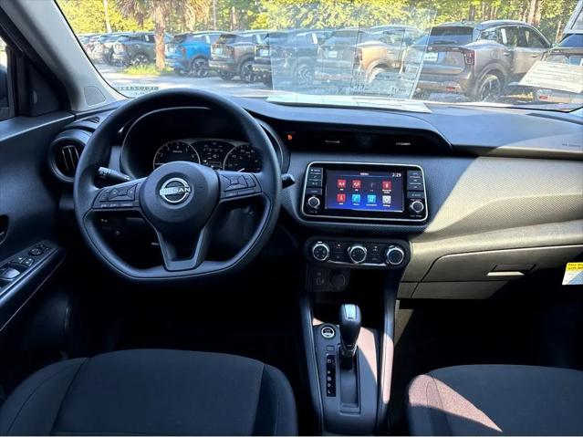 2025 Nissan Kicks S