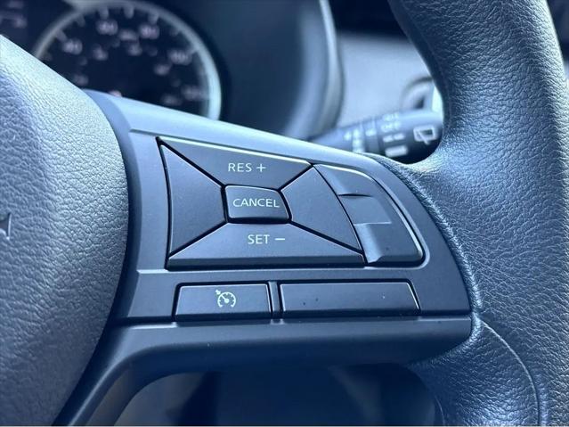 2025 Nissan Kicks S