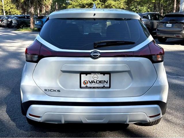 2025 Nissan Kicks S
