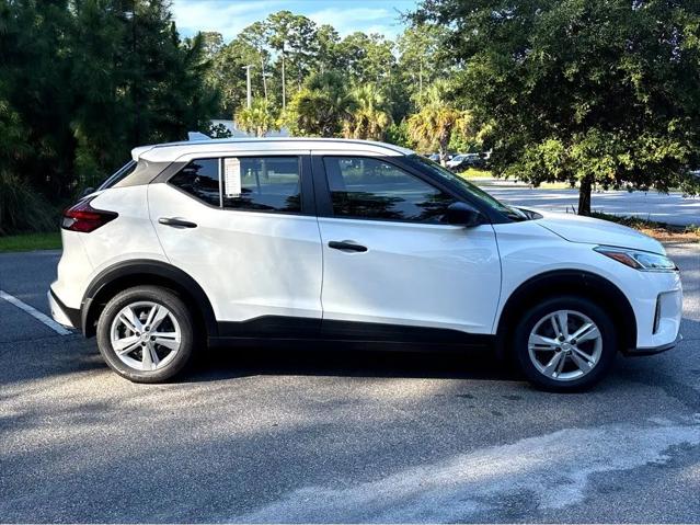 2025 Nissan Kicks S