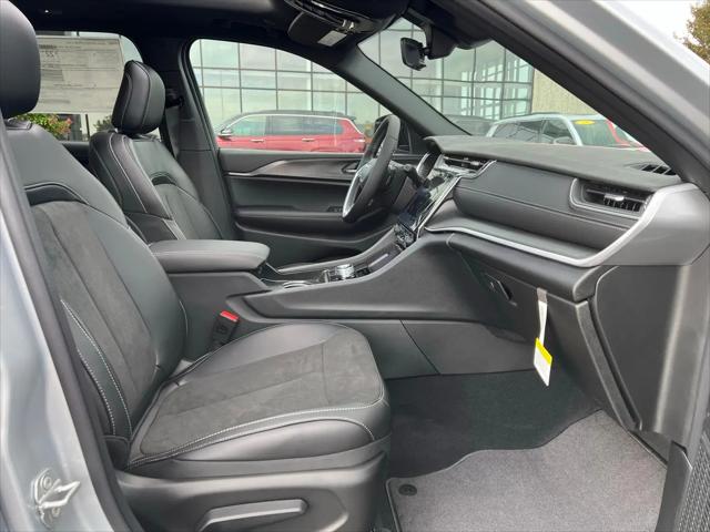2025 Jeep Grand Cherokee Altitude X 4x4