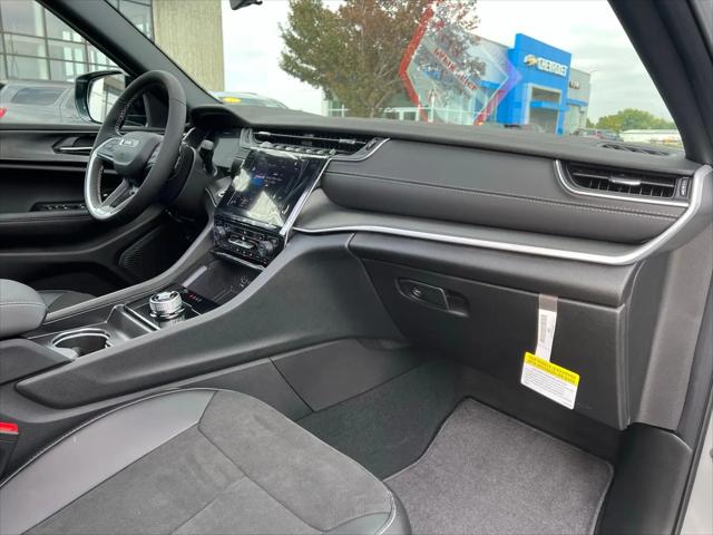 2025 Jeep Grand Cherokee Altitude X 4x4