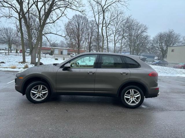 2016 Porsche Cayenne Base