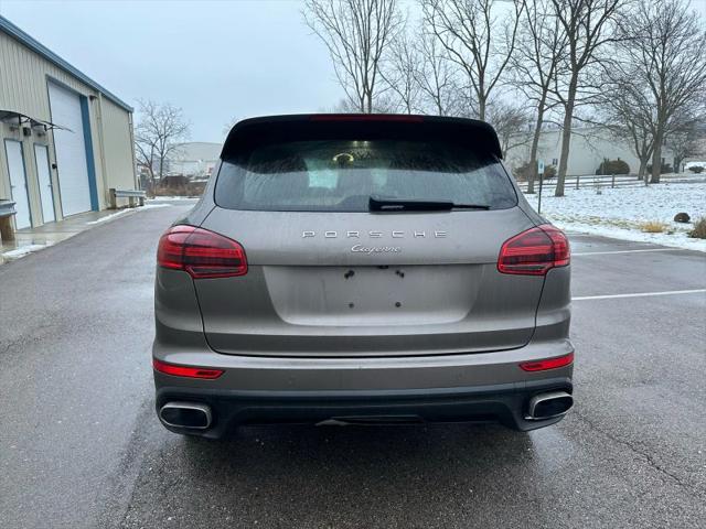2016 Porsche Cayenne Base