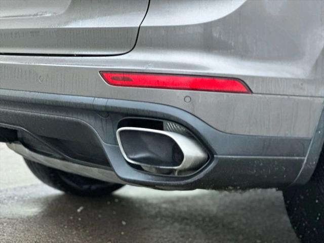 2016 Porsche Cayenne Base