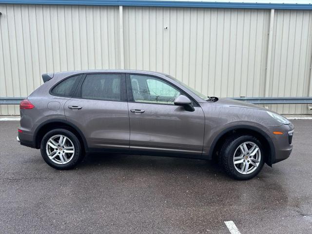 2016 Porsche Cayenne Base