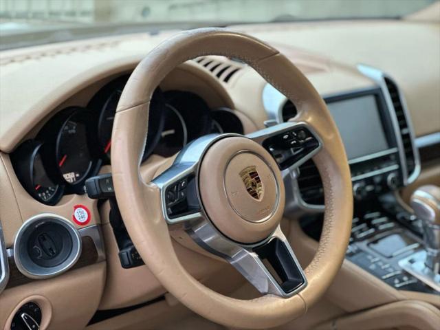 2016 Porsche Cayenne Base