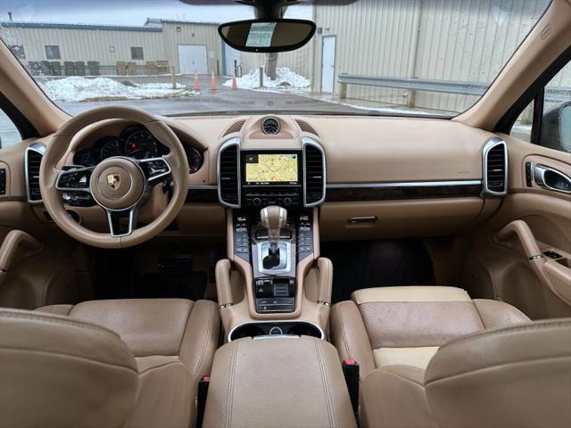 2016 Porsche Cayenne Base