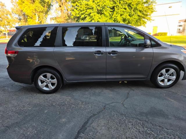 2013 Toyota Sienna L V6 7 Passenger