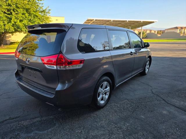 2013 Toyota Sienna L V6 7 Passenger