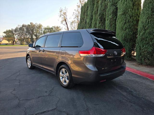 2013 Toyota Sienna L V6 7 Passenger