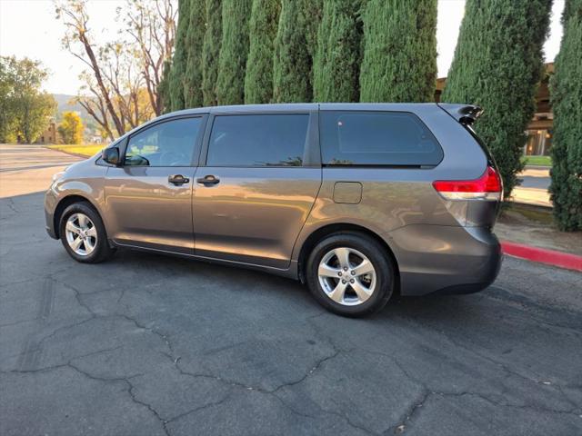 2013 Toyota Sienna L V6 7 Passenger