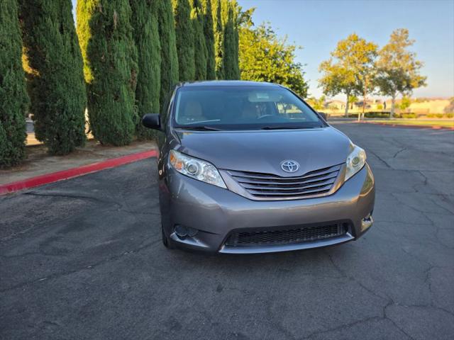 2013 Toyota Sienna L V6 7 Passenger