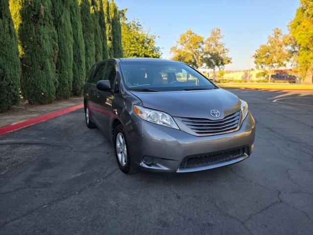 2013 Toyota Sienna L V6 7 Passenger