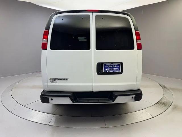 2021 Chevrolet Express Passenger RWD 3500 Extended Wheelbase LT