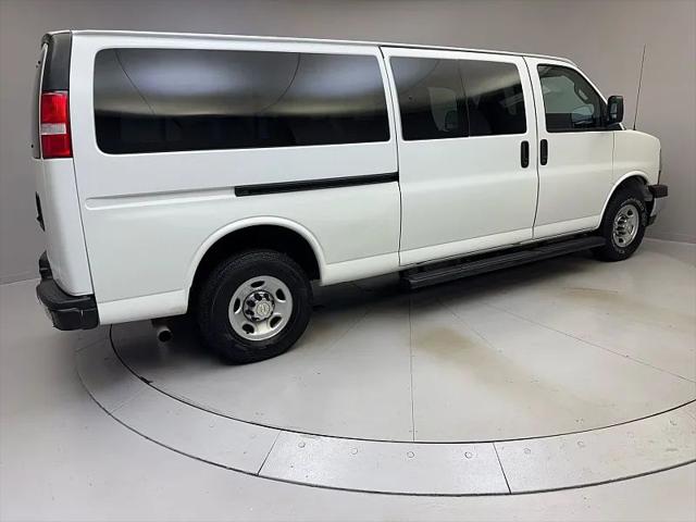 2021 Chevrolet Express Passenger RWD 3500 Extended Wheelbase LT