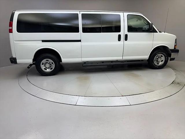 2021 Chevrolet Express Passenger RWD 3500 Extended Wheelbase LT