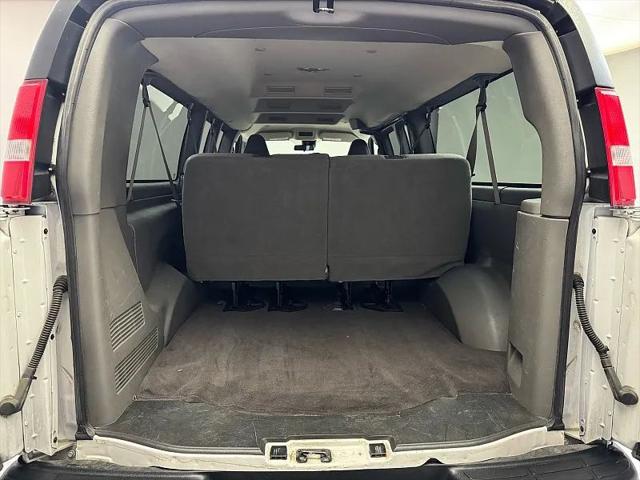 2021 Chevrolet Express Passenger RWD 3500 Extended Wheelbase LT
