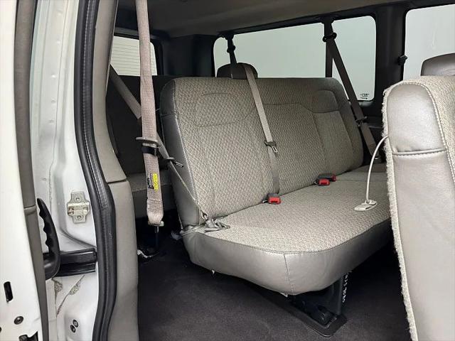 2021 Chevrolet Express Passenger RWD 3500 Extended Wheelbase LT