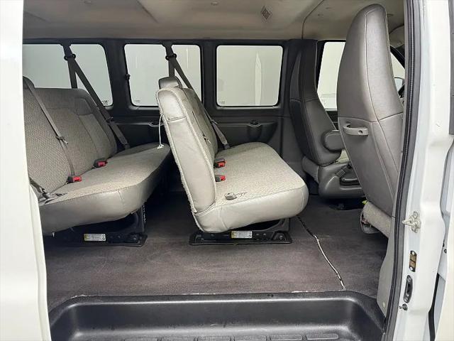 2021 Chevrolet Express Passenger RWD 3500 Extended Wheelbase LT