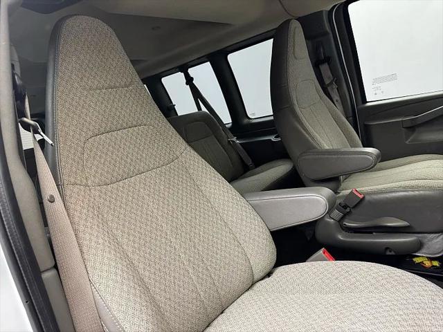 2021 Chevrolet Express Passenger RWD 3500 Extended Wheelbase LT
