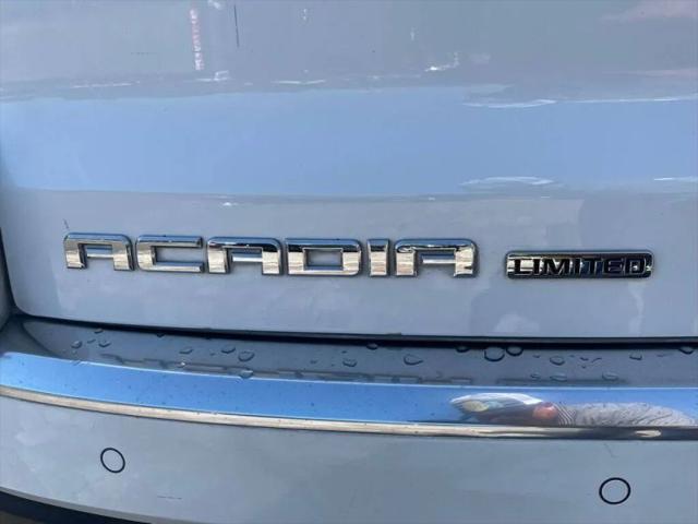2017 GMC Acadia Base