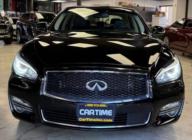 2017 INFINITI Q70h Base