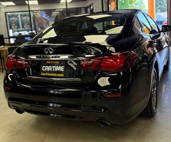 2017 INFINITI Q70h Base