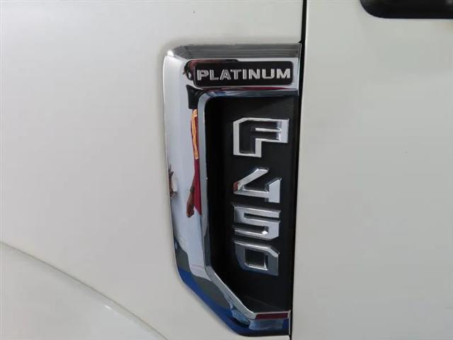2022 Ford F-450 Platinum