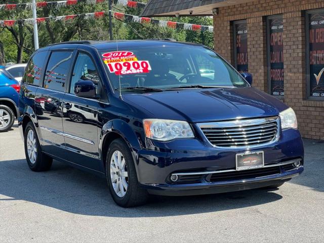 2014 Chrysler Town & Country Touring