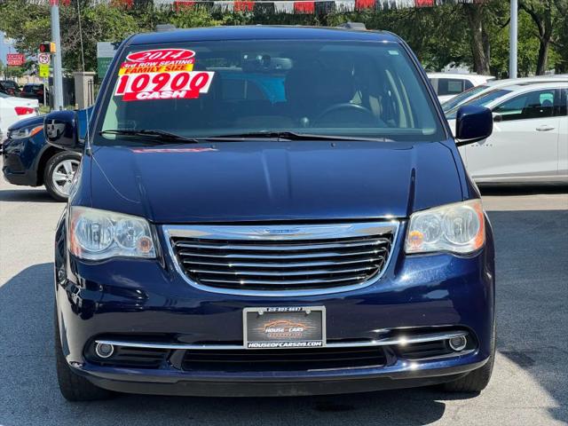 2014 Chrysler Town & Country Touring