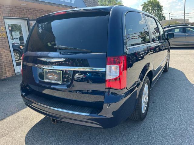 2014 Chrysler Town & Country Touring