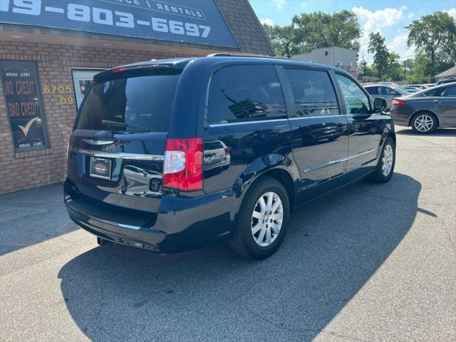 2014 Chrysler Town & Country Touring