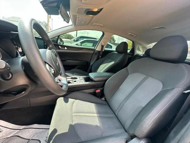 2022 Kia K5 LXS